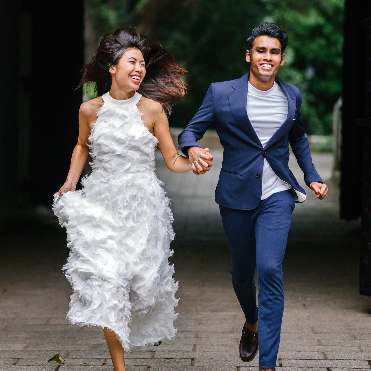 laugh smile High Value Man HVM dating romance relationships love glow up level up