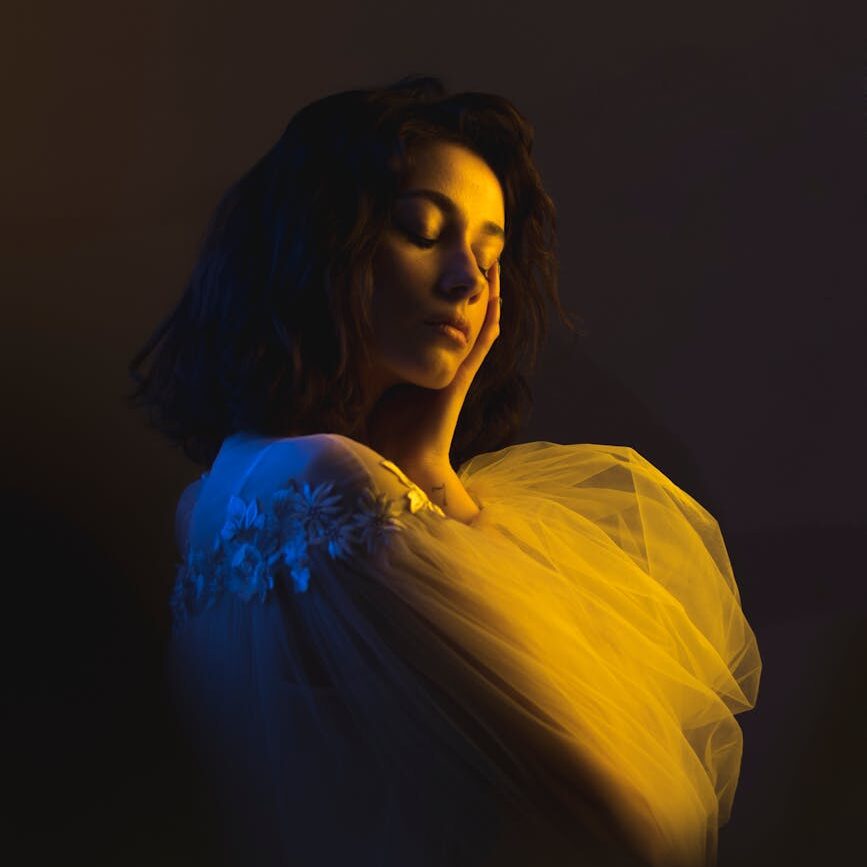 is dark femininity for you femme fatale feminine archetypes sk lumen